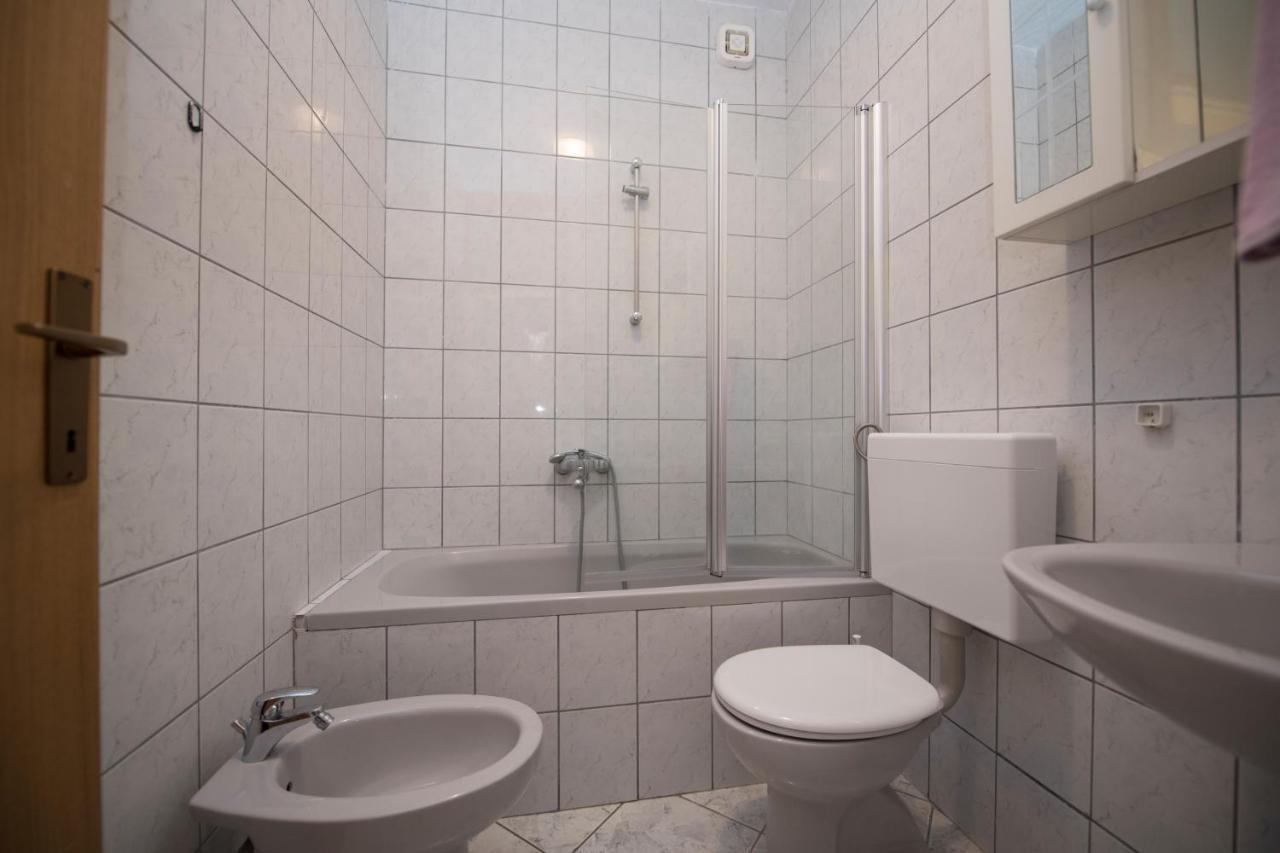 Apartment Brela 16603B Extérieur photo
