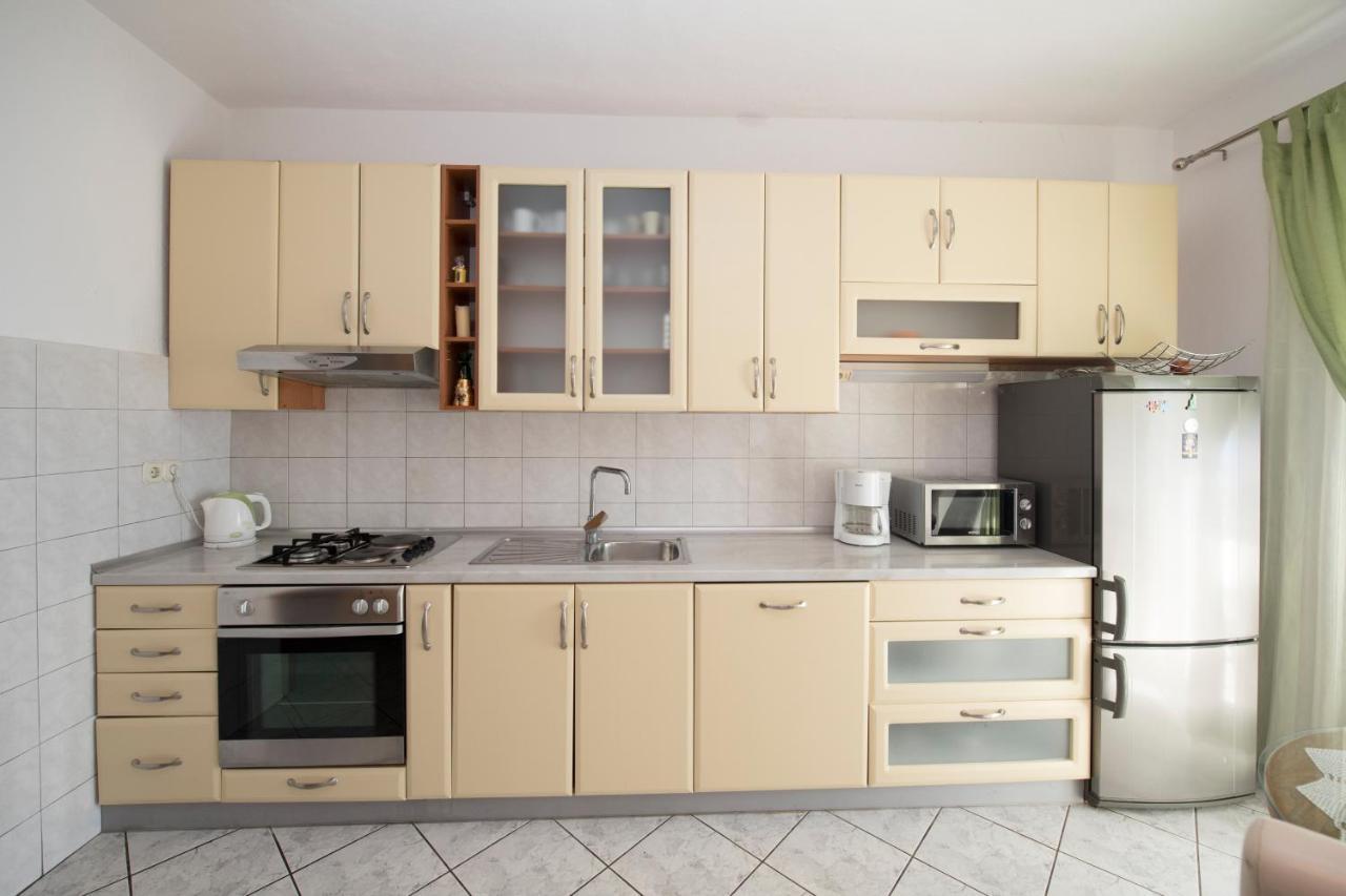 Apartment Brela 16603B Extérieur photo